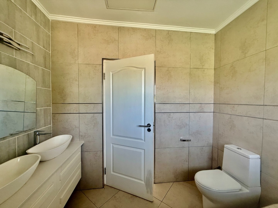 To Let 3 Bedroom Property for Rent in Caribbean Beach Club North West